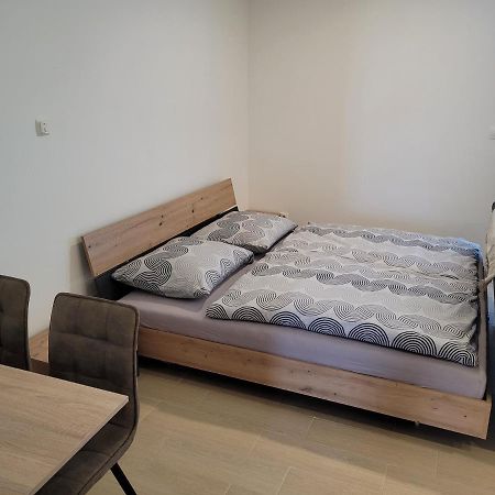 Apartman Neva Galanta Exterior photo